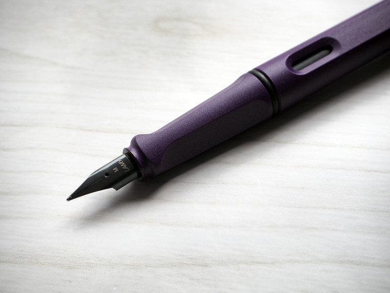 Lamy Safari Dark Lilac (2016 Special Edition) Fountainn Pen