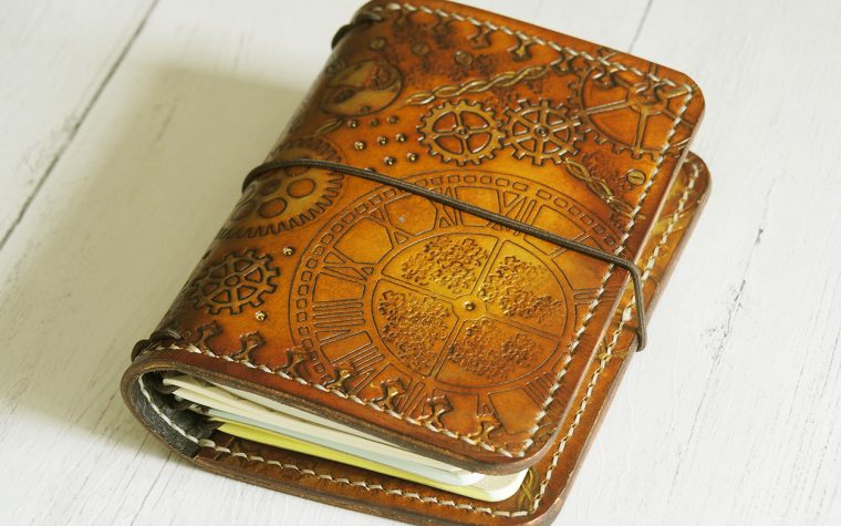 Stationery Sunday: Elrohir Leather Steampunk Traveller’s Notebook