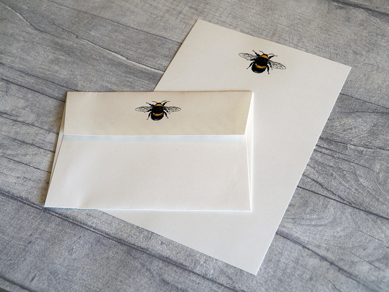 Bumble bee letter paper and envelope.