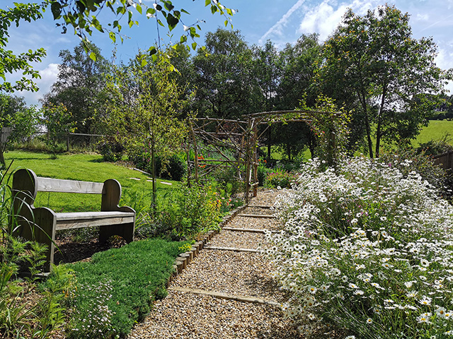 A path through the gardens at Ceunant.