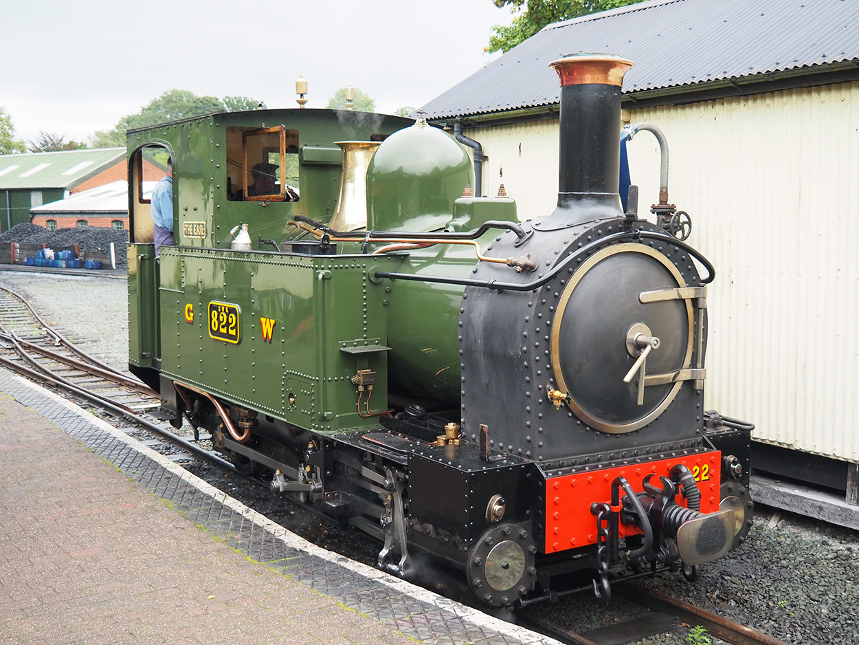 The Earl locomotive at Llanfair Caereinion.