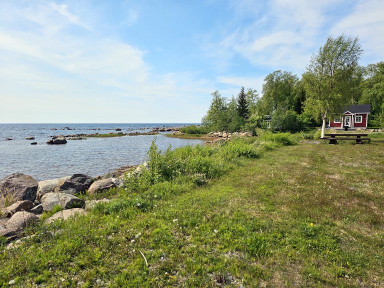 Beside the sea at Ohtakari.